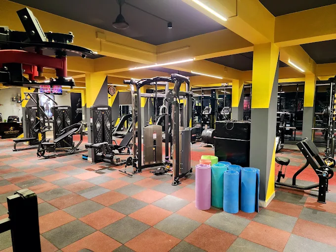 Define Gym Strength & Powerlifting Floor
